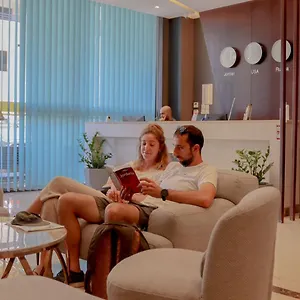Twins Boutique Άκαμπα